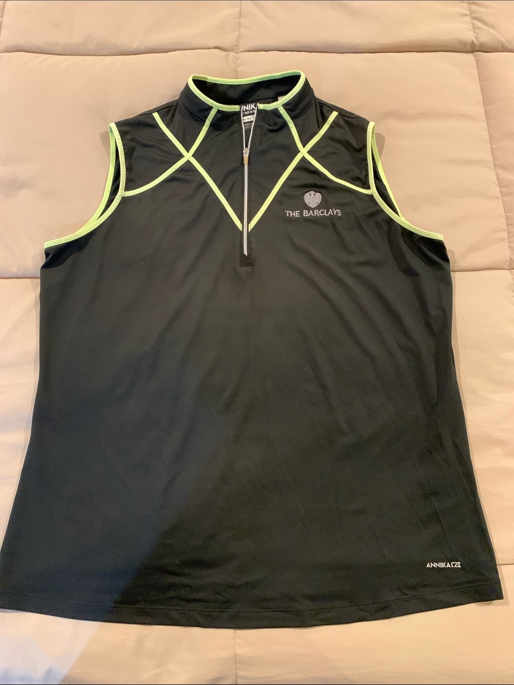 Annika Cutter&Buck Womens Sleeveless Golf Top Black with Neon Green Accents. XL.